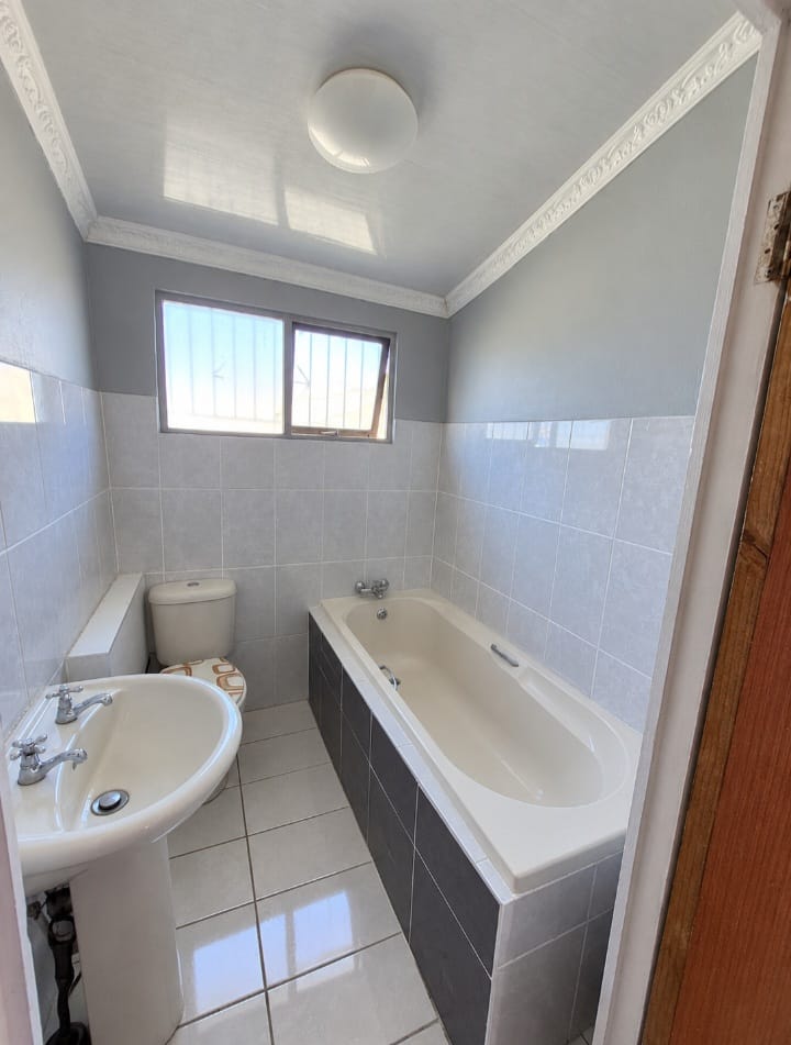 3 Bedroom Property for Sale in Sunnyridge Eastern Cape
